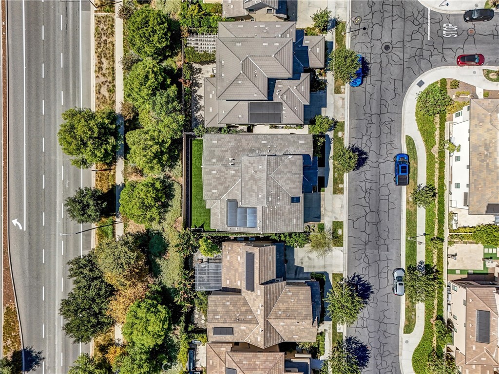 74 Iluna, Irvine CA, 9261863680488250369121