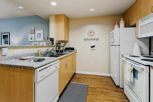 Haven at Del Mar Station Apartments63448920063617122