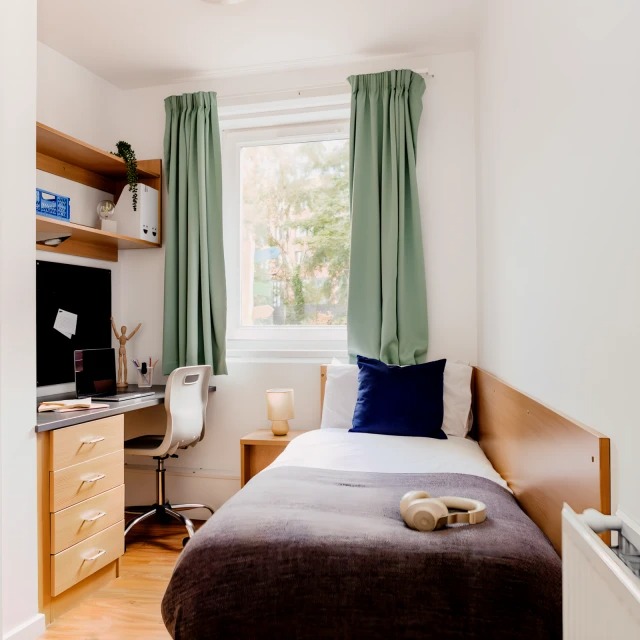 Cranborne House64195417192065126