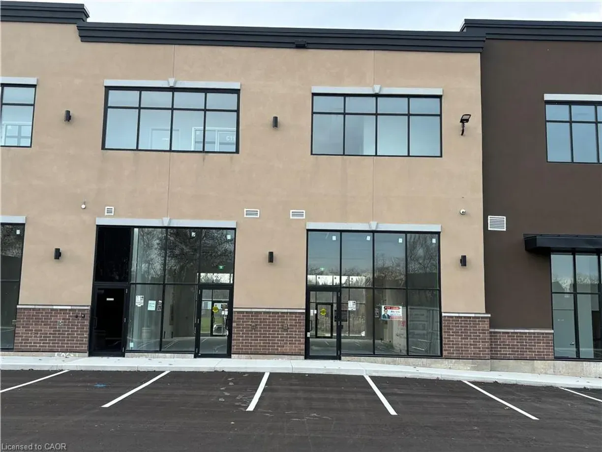 873 Fairway, C-4 Kitchener, ON N2A 0C364710355643777120