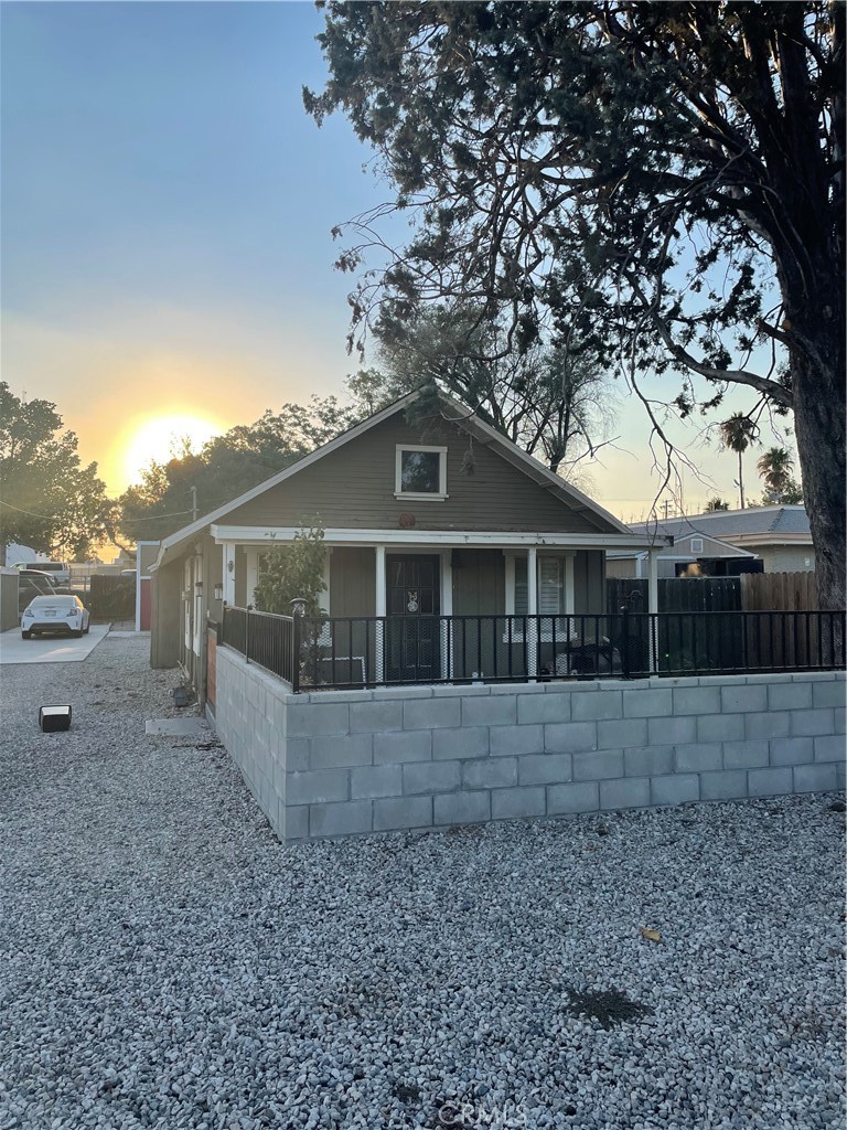 649 Maple Avenue Beaumont CA, 9222363647736994945122