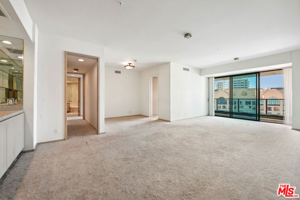 10490 Wilshire Boulevard 1402 Los Angeles CA, 9002464123692411905120