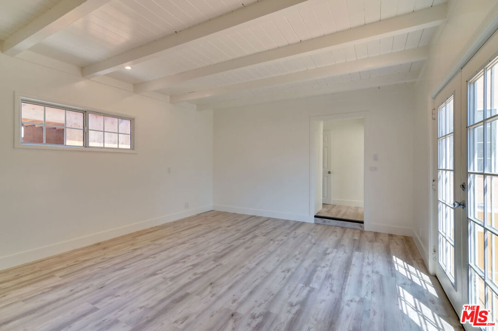 8037 Campion Drive Los Angeles CA, 9004563712200150787122