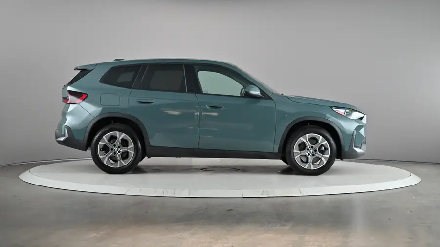 2024 BMW X164001372255746121