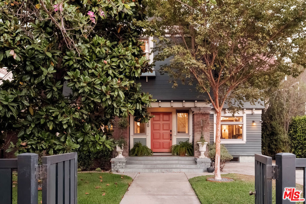 2650 Halldale Avenue, Los Angeles CA, 9001863632091033857120