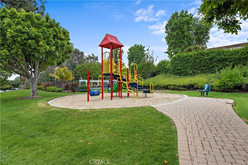 26158 Via Pera E4, Mission Viejo CA, 9269163867402824195121