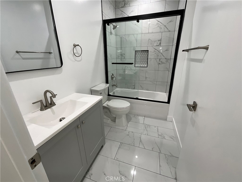 5952 1/2 Balcom Avenue Encino CA, 9131664023487194369122