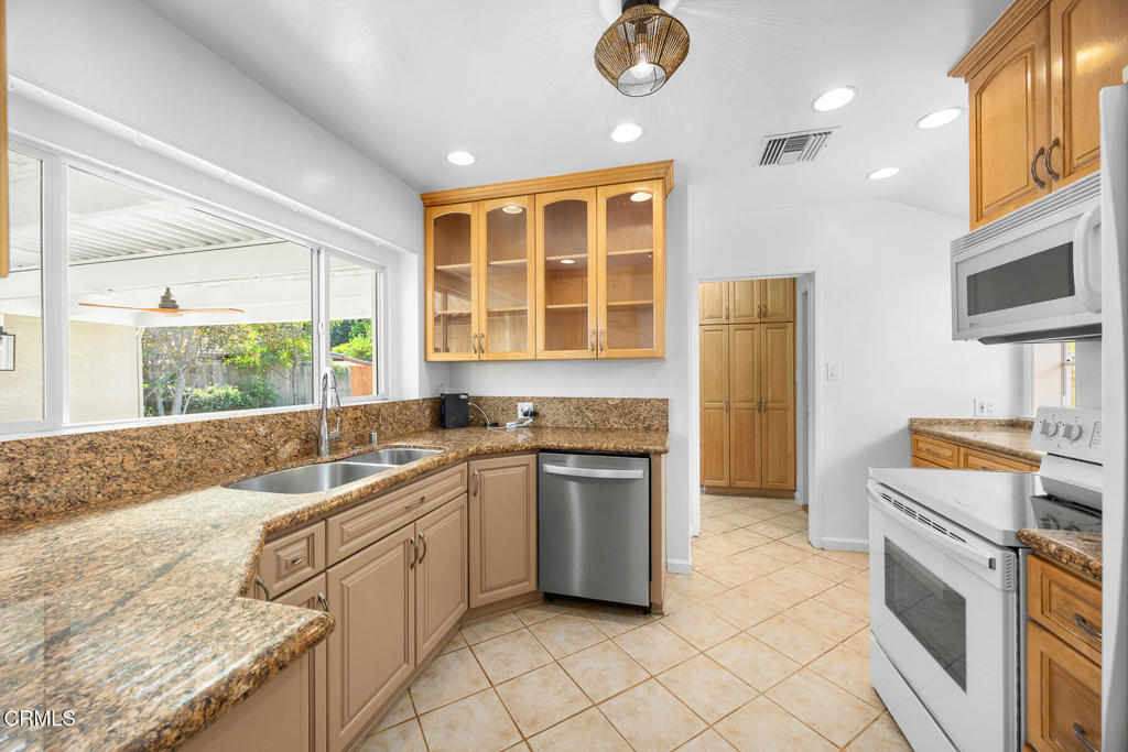 4811 Hill Street La Canada Flintridge CA, 9101163868437405571122
