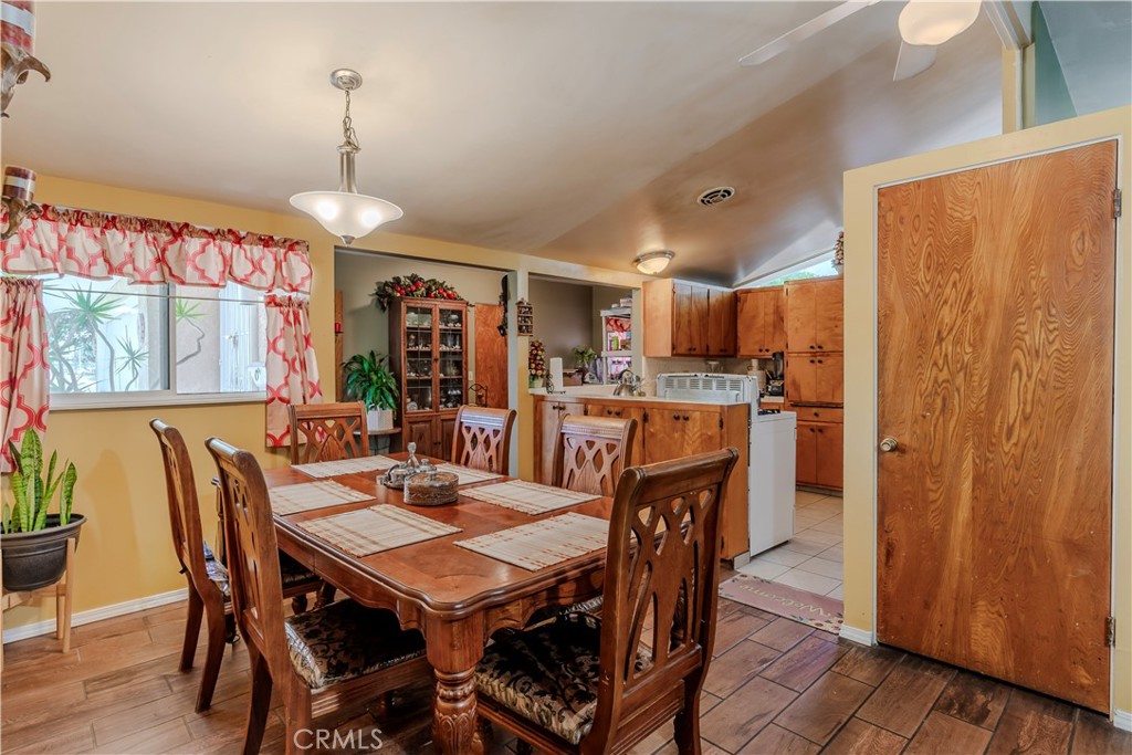 4718 Josie, Lakewood CA, 9071363822501756291120