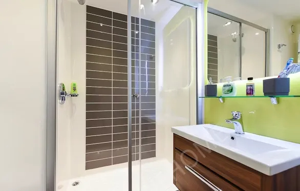 Newcastle 1 - Baño privado plateado64365466214659122