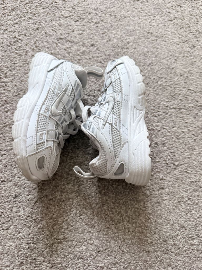 White Nike Kids\' Sneakers Size 7C for Sale