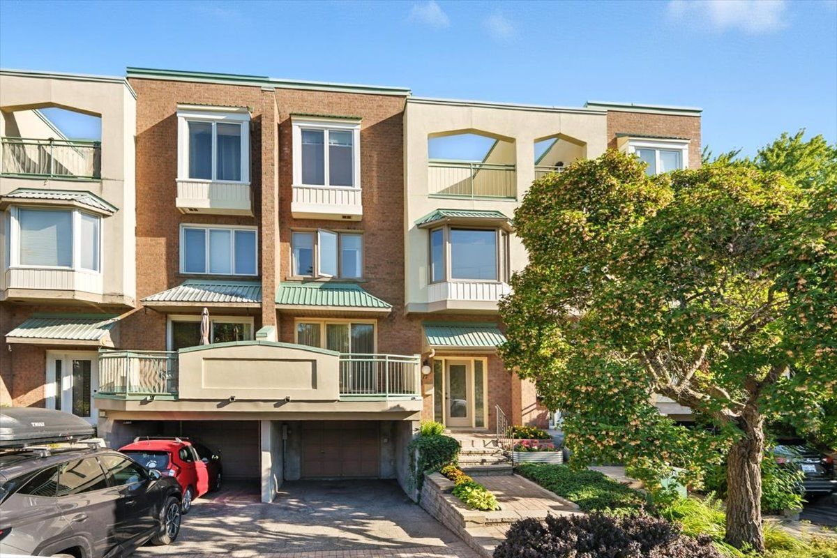 17 Columbus Avenue
