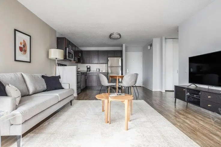 Chestnut Place 817A63655819096577122
