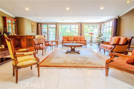19821 Henshaw Street Woodland Hills CA, 9136463645344801155121