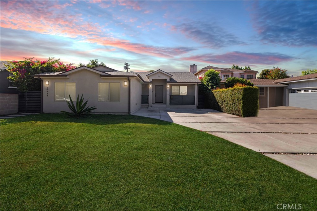 14940 Hartland, Van Nuys CA, 9140564122398288643121