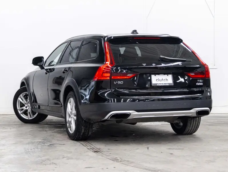 2018 Volvo V90 Cross Country63536913379585124