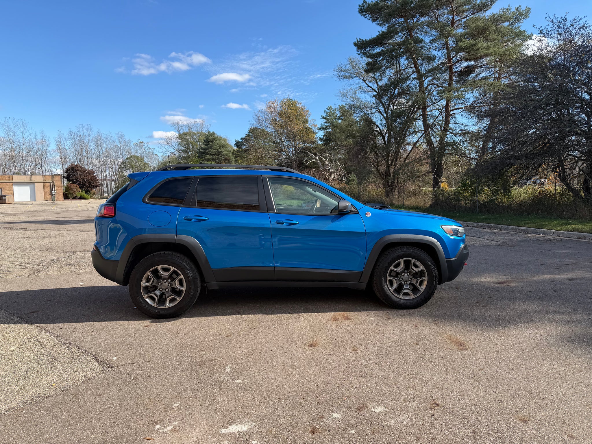 2019 Jeep Cherokee Trailhawk SUV de 4 puertas64186014516739121