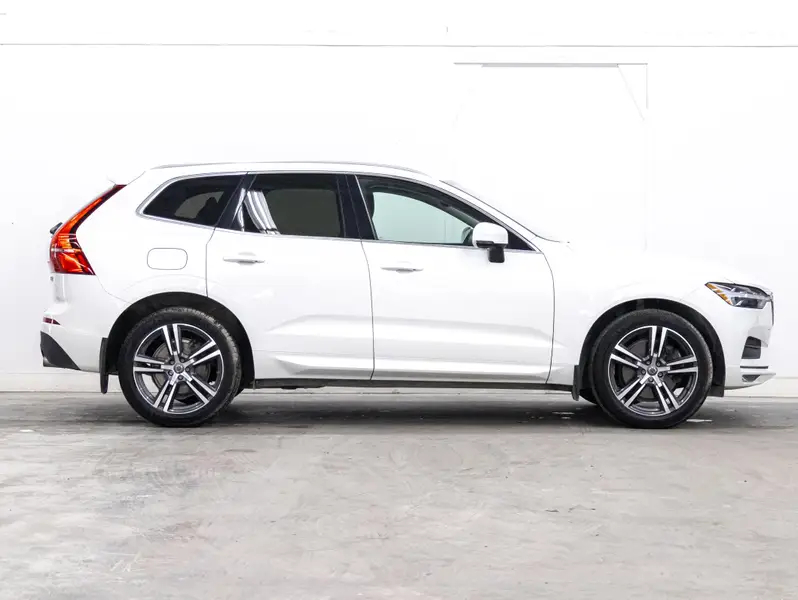 2021 Volvo XC6064045656692610124