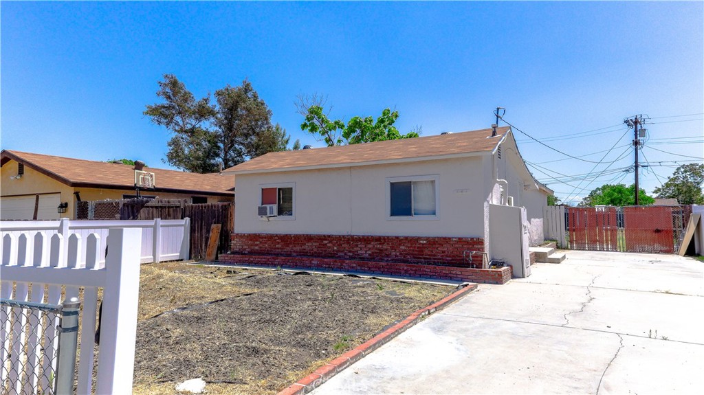 127 S San Jacinto Avenue, San Jacinto CA, 9258363720756320385120
