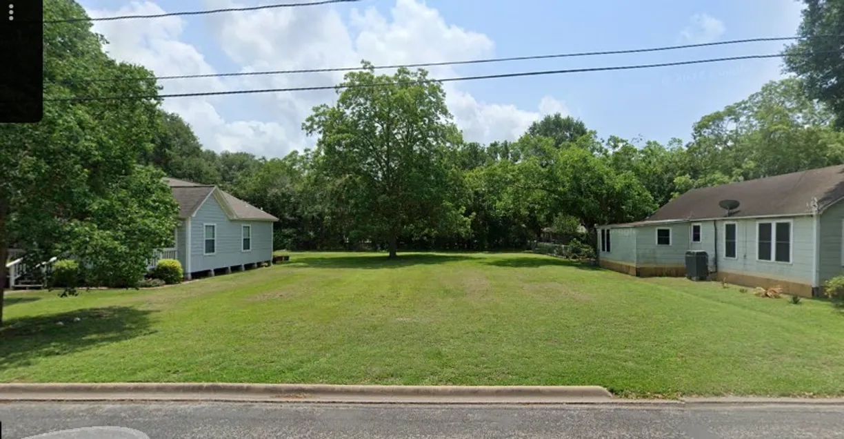 500 E Watt Street