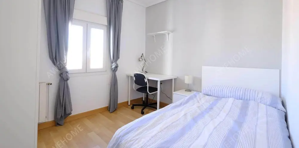 Acogedor apartamento de 3 dormitorios cerca de la estación de metro Vista Alegre