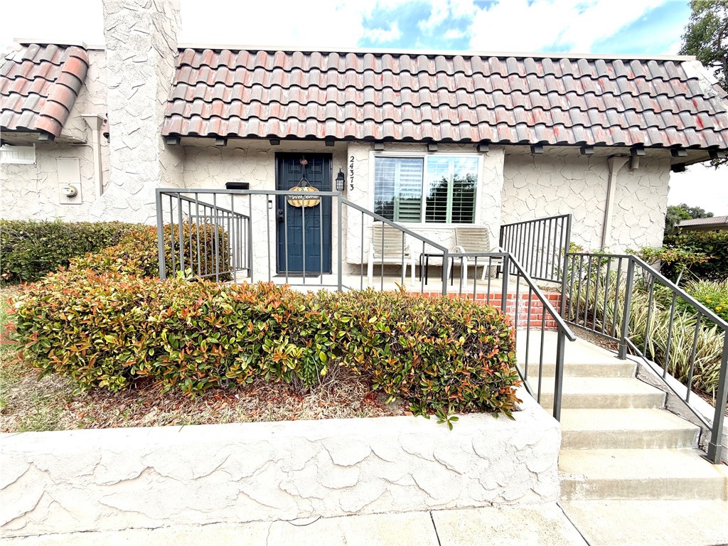 24373 La Glorita Cir Newhall CA, 9132164086591842434121