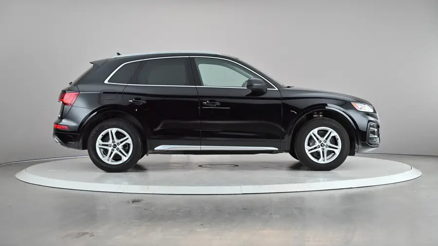 2022 Audi Q563516206644355124