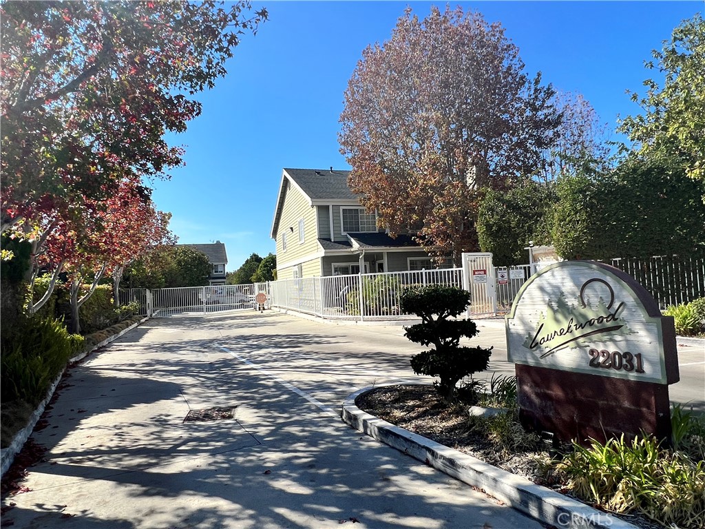 22031 22031 Main 10, Carson CA, 9074563822209056897121