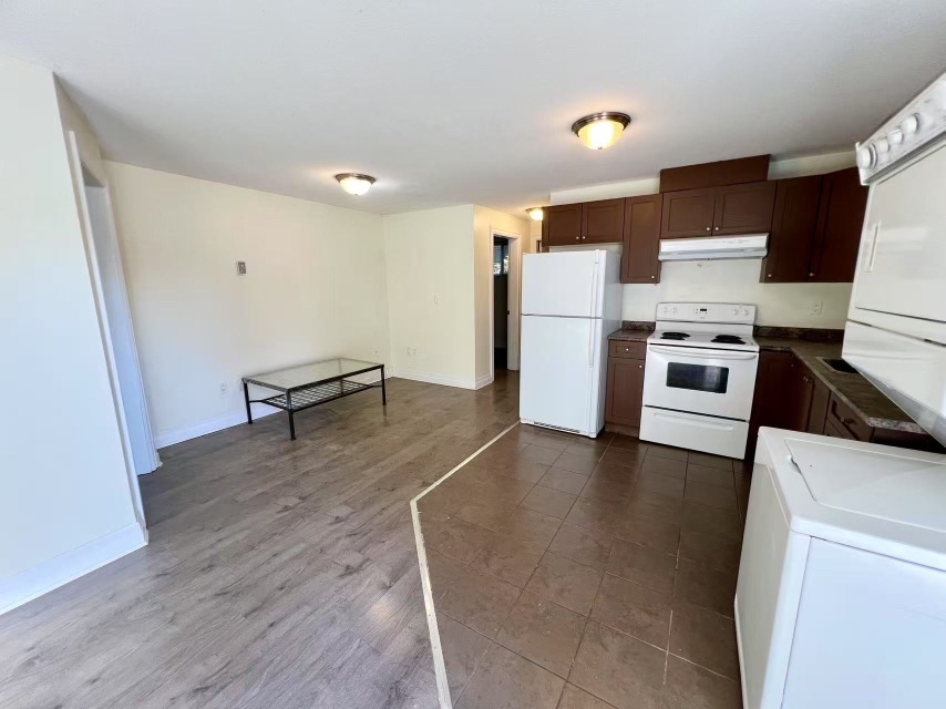 Burnaby Garden Village (Near Metrotown) – 2 Bed 1 Bath Suite for Rent63433418233857126