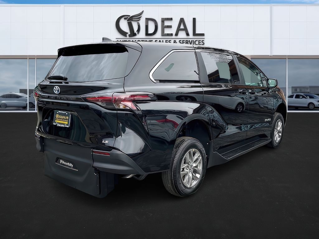 2025 TOYOTA SIENNA LE BRAUNABILITY63324049420801123