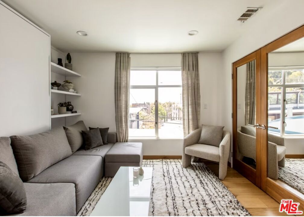 512 Brooks Avenue 6, Venice CA, 9029163821630303619121