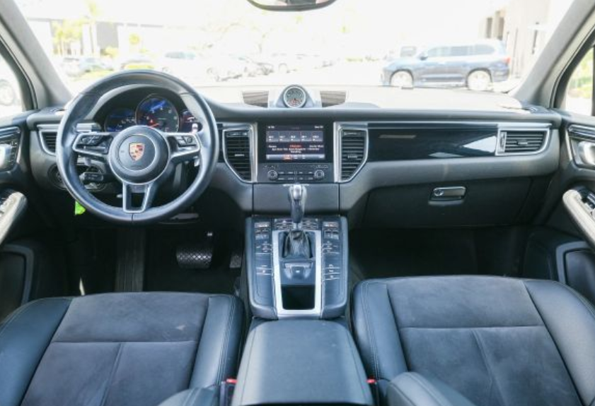 2018 PORSCHE MACAN SPORT UTILITY 4D63614883369729122