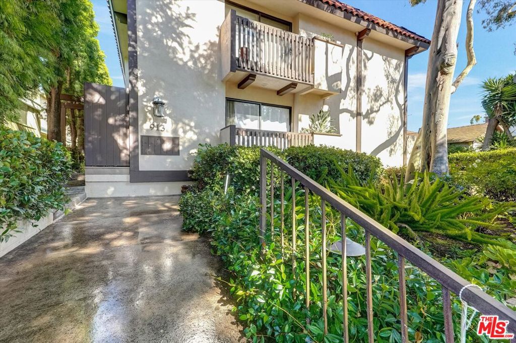 913 17th Street 2 Santa Monica CA, 9040364089893798274121