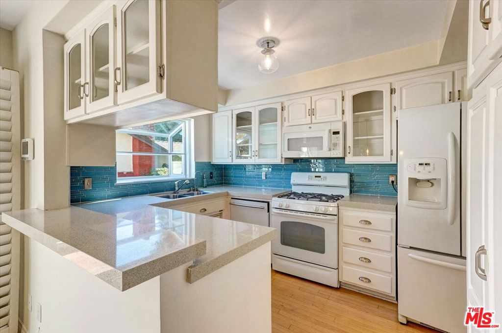 913 17th Street 2 Santa Monica CA, 9040364089893798274120