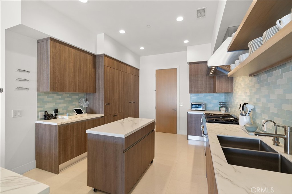 3306 Marcus Avenue Newport Beach CA, 9266364100261779587121