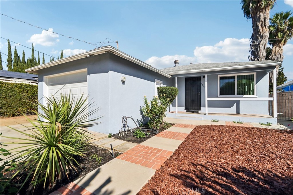 7010 Milwood Avenue, Canoga Park CA, 9130364078238067714120