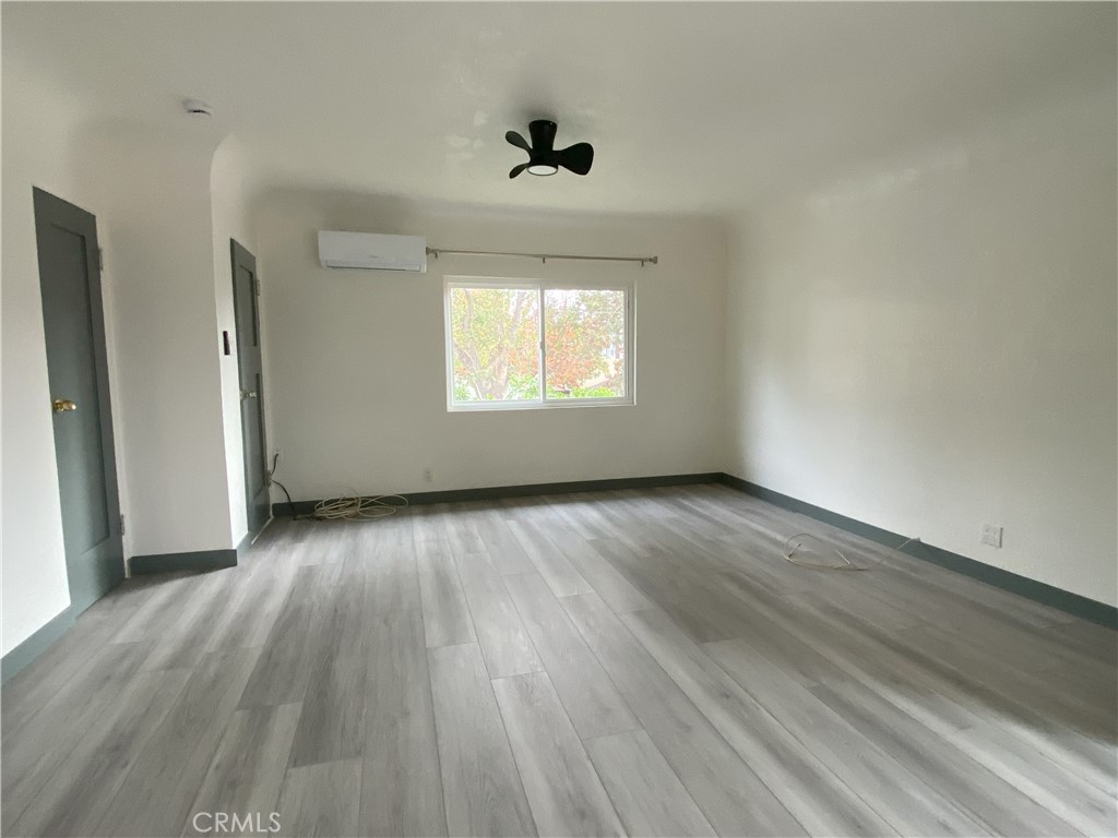 714 W 41st Place 1/2 Los Ángeles CA, 9003764111918227201121