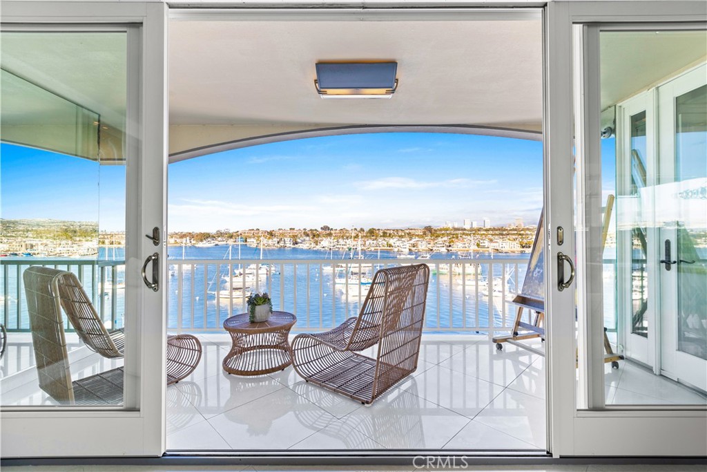 310 Fernando Street 410 Newport Beach CA, 9266164112739110657121
