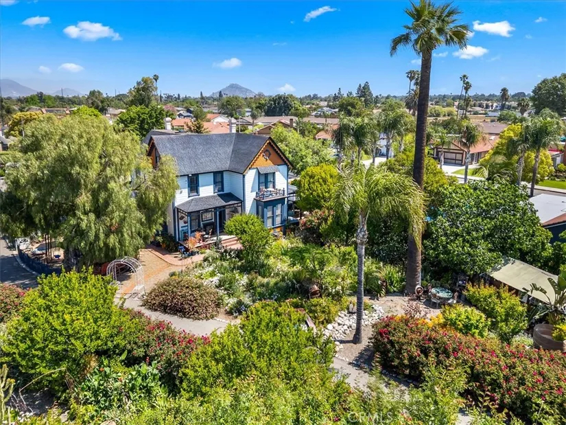 5211 Central, Riverside, CA