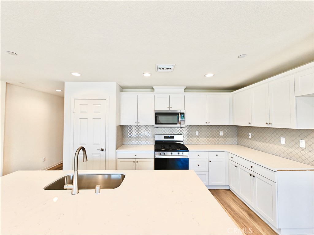 20055 Lemonscent Drive Riverside CA, 9250763646425582209121