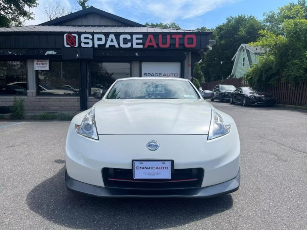 Nissan 370Z Nismo Coupe 2D de segunda mano, año 201463280332486529120