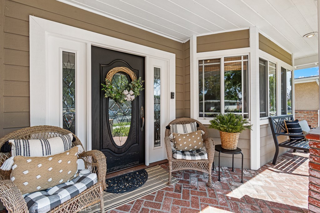 6241 E Vernon, Long Beach CA, 9081563822459620353122