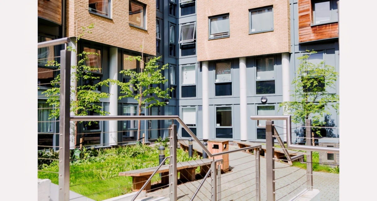 Lit Islington Residence64087674351233121