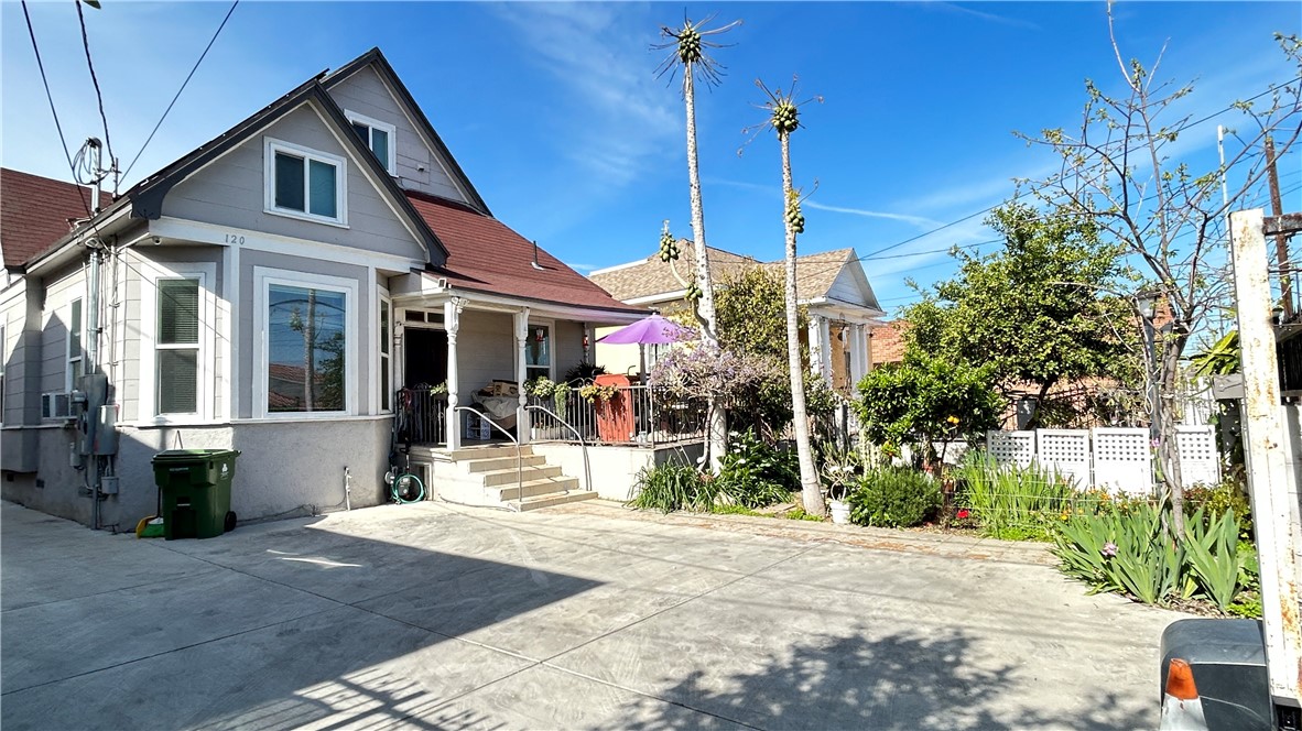 $1,950/month 120 E 31st Street B Los Angeles CA, 9001164135007013249122