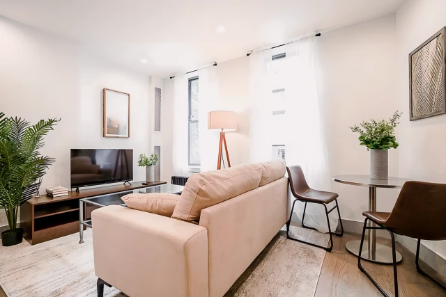 #186: Upper West Side63636872508801122