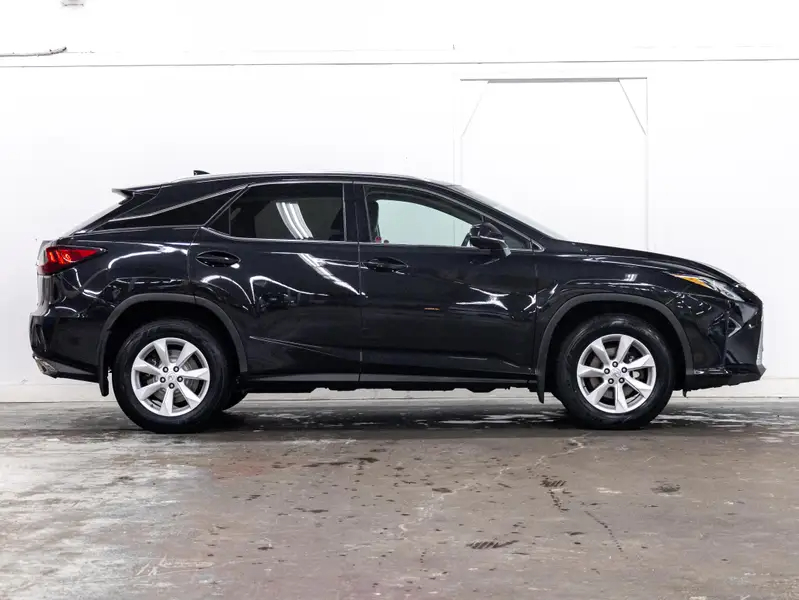 2017 Lexus RX64267008209667121