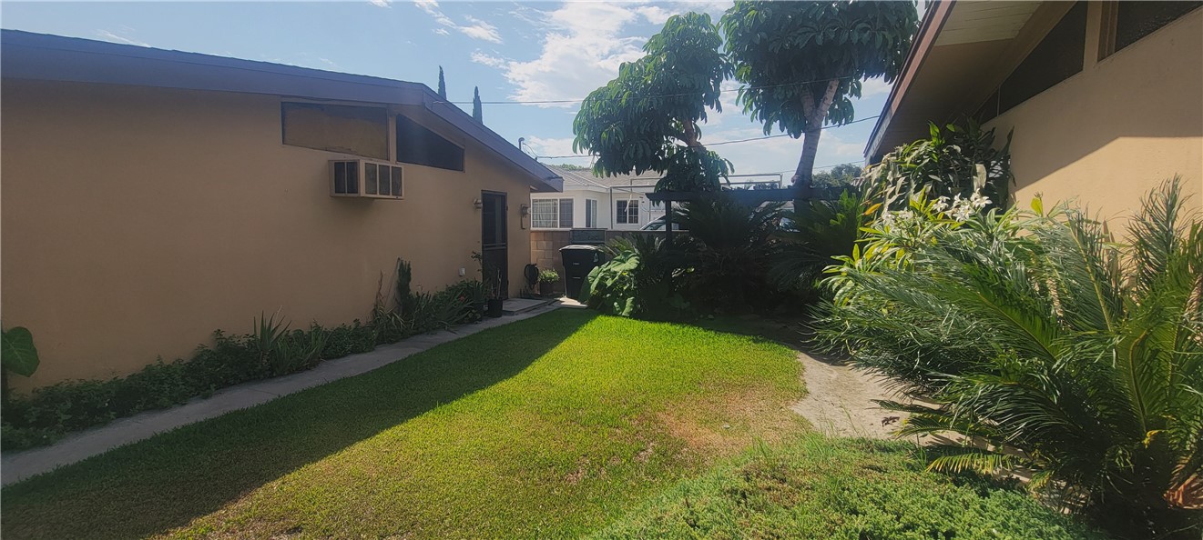 9525 Bowman Avenue, South Gate CA, 9028063632147633411122