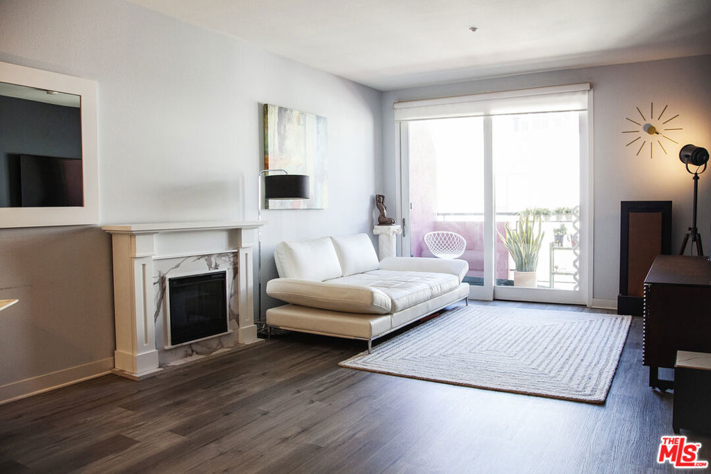1234 Wilshire Boulevard 520 Los Angeles CA, 9001764133361216769120