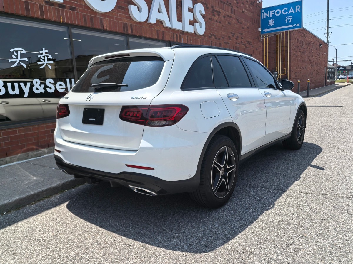 2022 Mercedes-Benz GLC 30064153921029250122