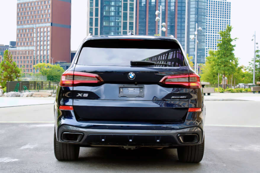 Vehículo deportivo de actividad BMW X5 2022 xDrive40i LÍNEA M SPORT63503852041217123